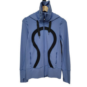 Lululemon Stride Jacket in Blue With Contrasting Black Logo #393